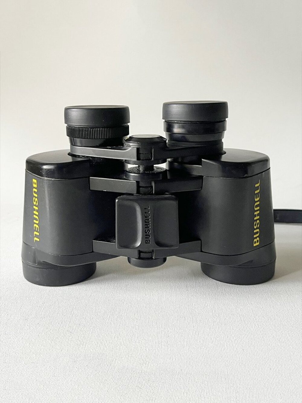 Bushnell Binoculars PowerView 8x30 345 ft at 1000 yds Black 13-0830